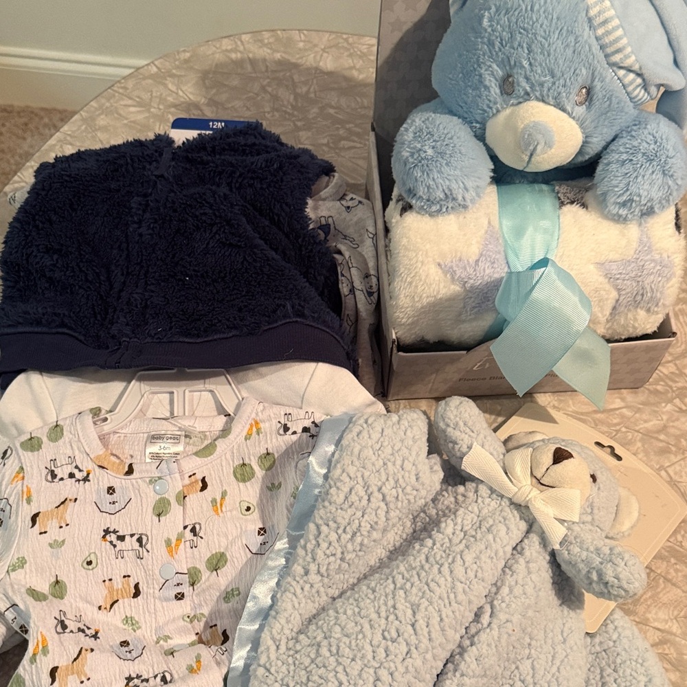 Blue Baby Gift Set with Plush Blanket